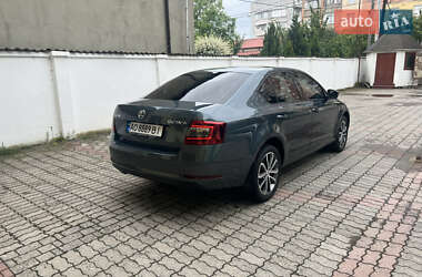 Ліфтбек Skoda Octavia 2018 в 