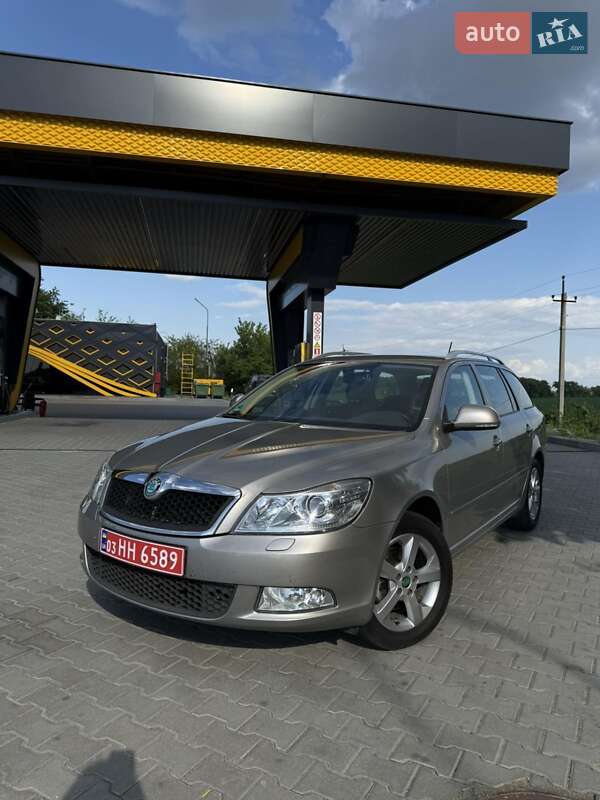 Універсал Skoda Octavia 2011 в Великій Багачці