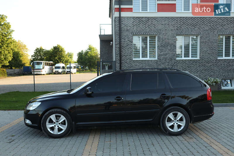 Универсал Skoda Octavia 2012 в Чемеровцах