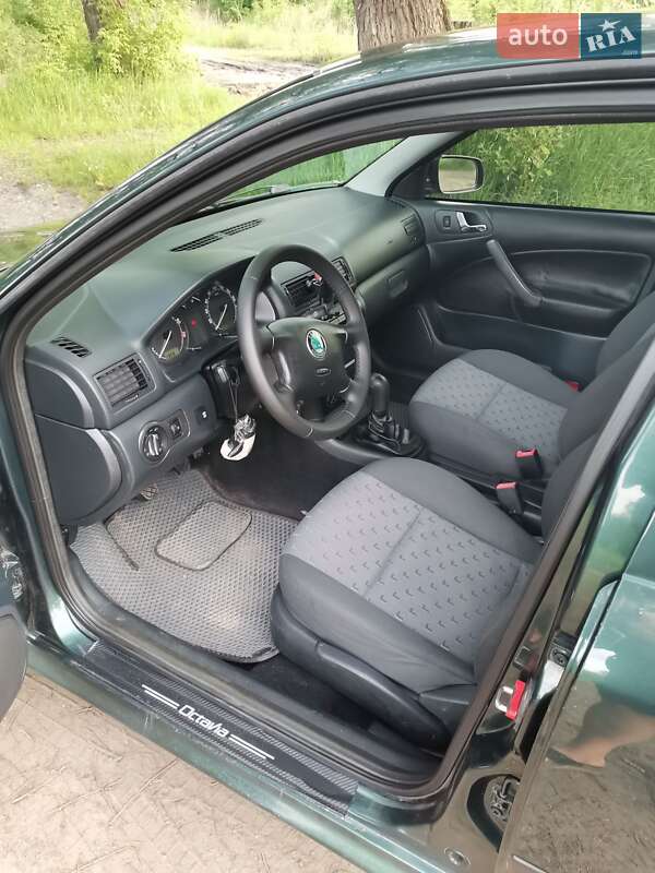 Лифтбек Skoda Octavia 2008 в Сумах