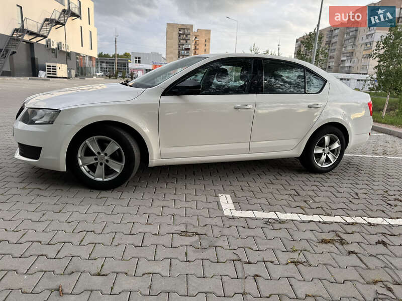 Лифтбек Skoda Octavia 2016 в Хмельницком