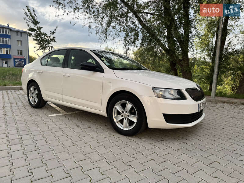 Лифтбек Skoda Octavia 2016 в Хмельницком