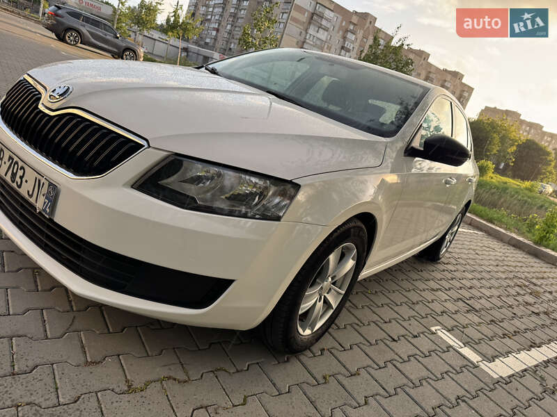Лифтбек Skoda Octavia 2016 в Хмельницком