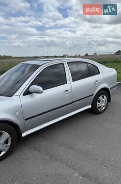 Лифтбек Skoda Octavia 2008 в 