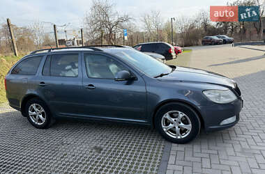 Универсал Skoda Octavia 2010 в 