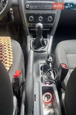 Универсал Skoda Octavia 2009 в 