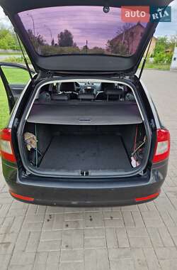 Універсал Skoda Octavia 2012 в 