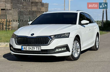 Універсал Skoda Octavia 2021 в Дніпрі