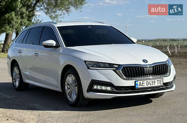 Універсал Skoda Octavia 2021 в 