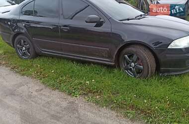 Лифтбек Skoda Octavia 2004 в 