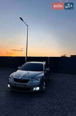 Універсал Skoda Octavia 2013 в Ужгороді