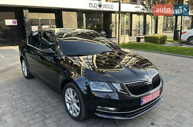 Лифтбек Skoda Octavia 2017 в Ужгороде