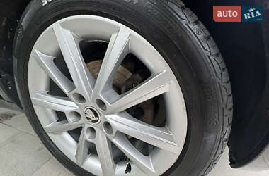 Универсал Skoda Octavia 2015 в 
