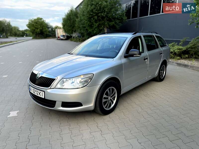 Универсал Skoda Octavia 2012 в 