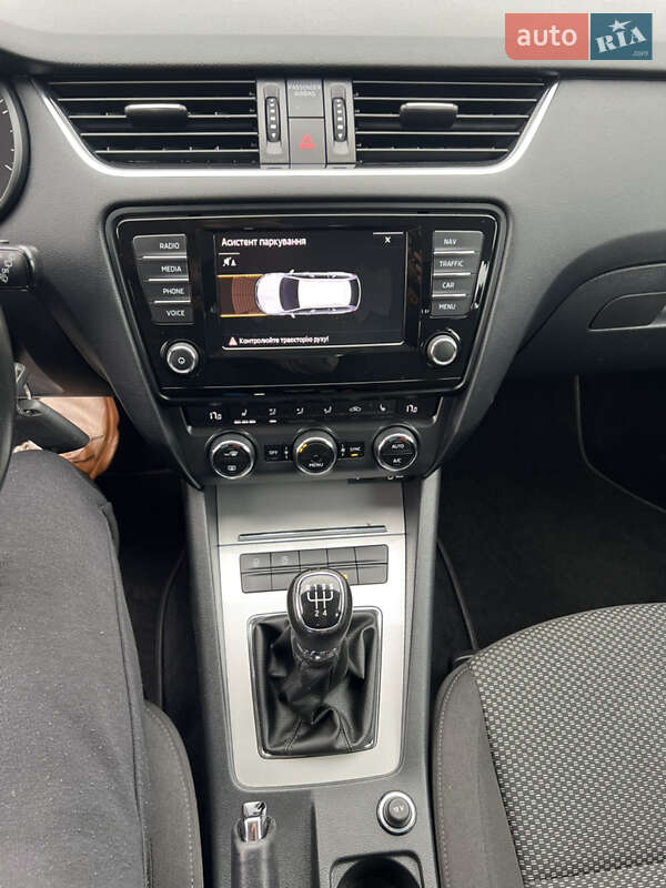Універсал Skoda Octavia 2016 в Лопатині