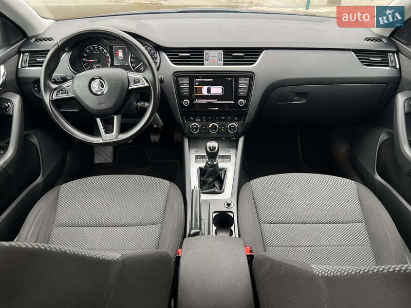 Універсал Skoda Octavia 2016 в Лопатині