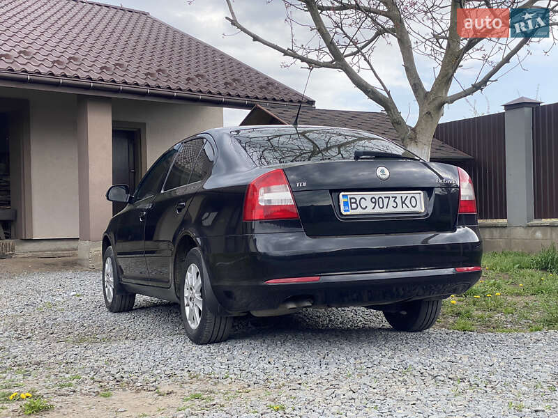 Лифтбек Skoda Octavia 2010 в Львове