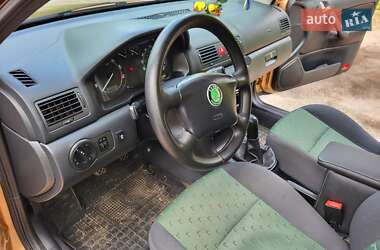 Лифтбек Skoda Octavia 2001 в 