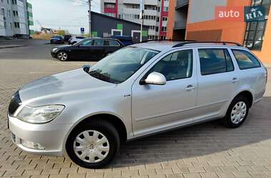Універсал Skoda Octavia 2013 в 