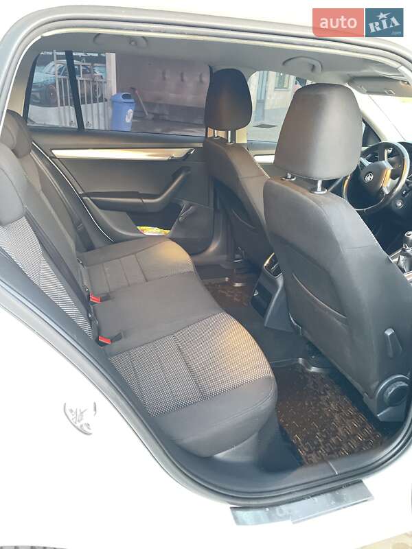 Универсал Skoda Octavia 2015 в Иршаве фото 2 Универсал Skoda Octavia 2015 в Иршаве