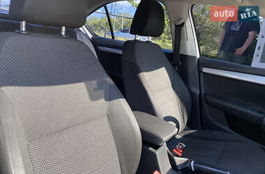 Лифтбек Skoda Octavia 2013 в 