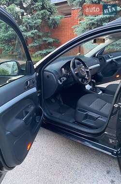 Універсал Skoda Octavia 2012 в 