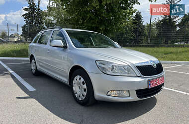 Універсал Skoda Octavia 2009 в Житомирі