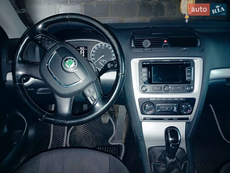 Универсал Skoda Octavia 2012 в Бобровице фото 5 Универсал Skoda Octavia 2012 в Бобровице