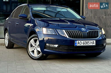 Лифтбек Skoda Octavia 2017 в Ужгороде