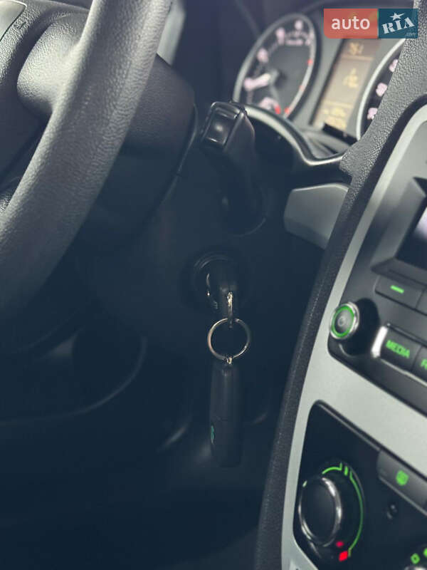 Универсал Skoda Octavia 2011 в Виннице