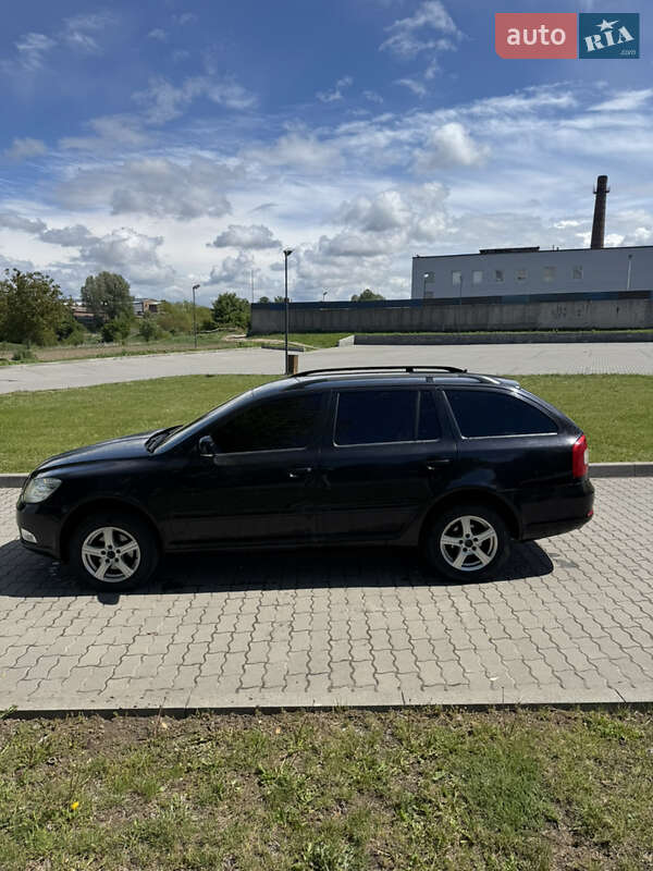 Універсал Skoda Octavia 2010 в Сокалі