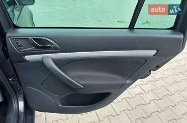 Универсал Skoda Octavia 2012 в 