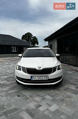 Лифтбек Skoda Octavia 2017 в 