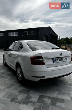 Лифтбек Skoda Octavia 2017 в 
