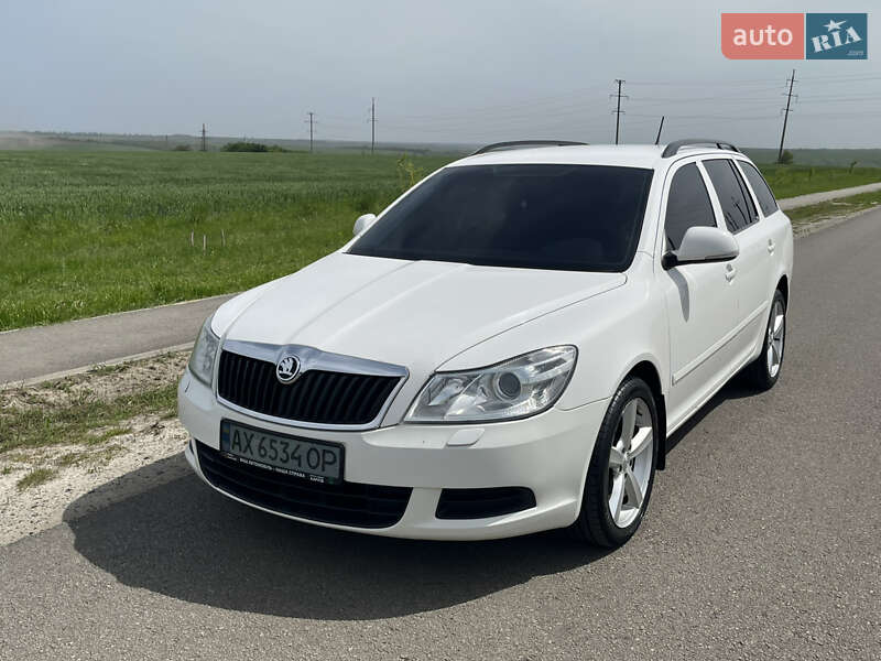 Універсал Skoda Octavia 2010 в Лозовій