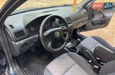 Лифтбек Skoda Octavia 2005 в 