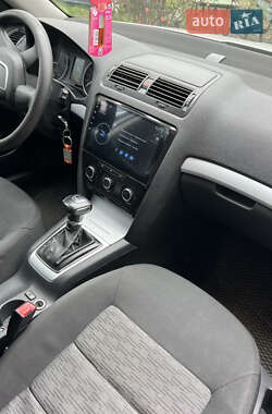 Лифтбек Skoda Octavia 2010 в 
