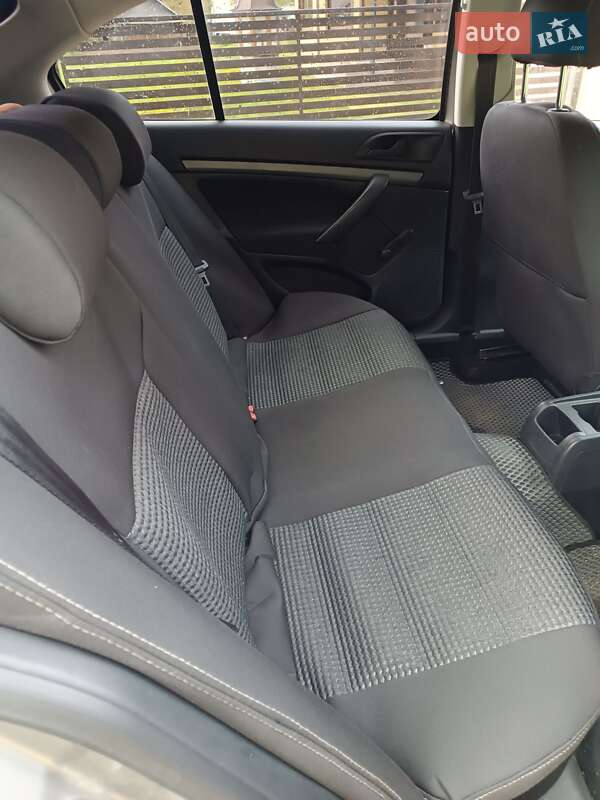 Ліфтбек Skoda Octavia 2011 в Путилі