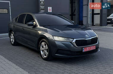 Ліфтбек Skoda Octavia 2020 в Ужгороді