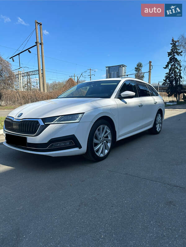 Універсал Skoda Octavia 2021 в Києві