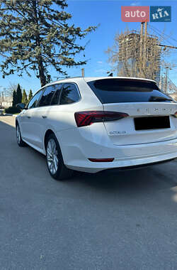 Универсал Skoda Octavia 2021 в 