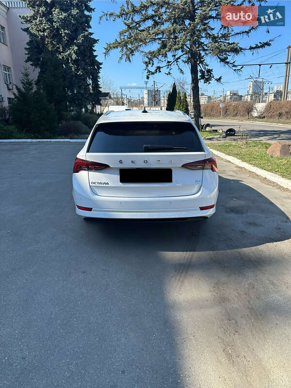 Універсал Skoda Octavia 2021 в Києві