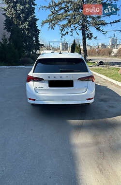 Универсал Skoda Octavia 2021 в 