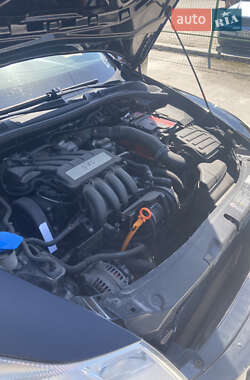 Лифтбек Skoda Octavia 2010 в 