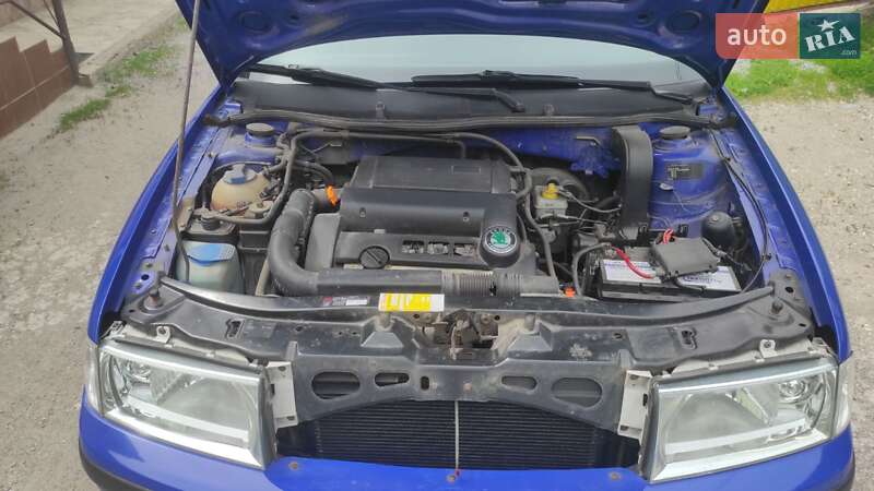 Лифтбек Skoda Octavia 2002 в Днепре