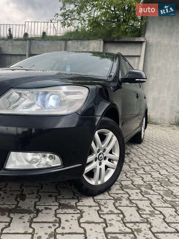 Універсал Skoda Octavia 2010 в Дрогобичі