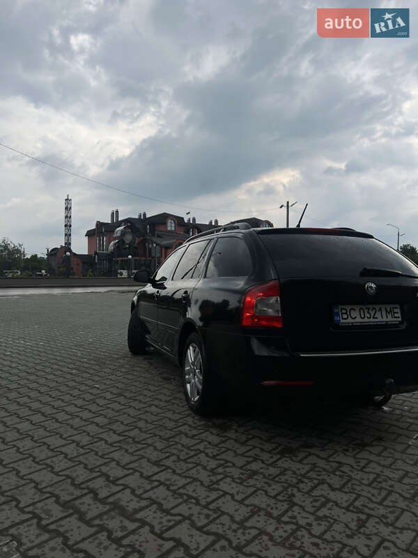 Універсал Skoda Octavia 2010 в Дрогобичі