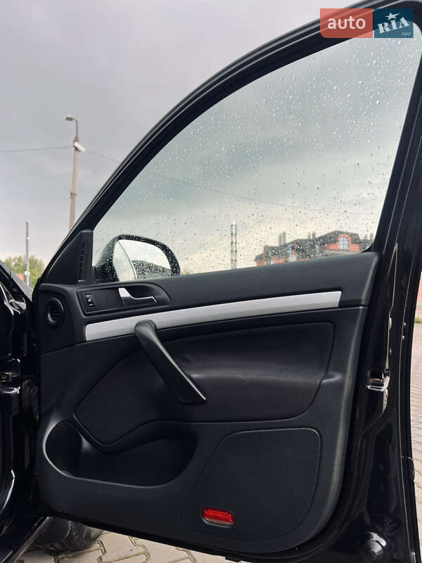 Універсал Skoda Octavia 2010 в Дрогобичі