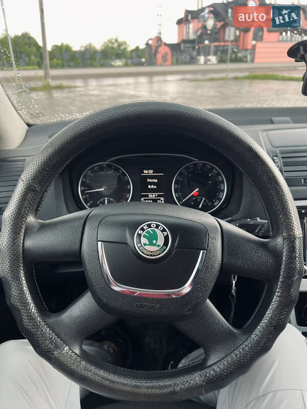 Універсал Skoda Octavia 2010 в Дрогобичі