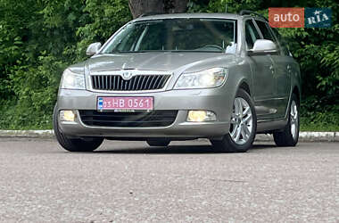 Універсал Skoda Octavia 2012 в 